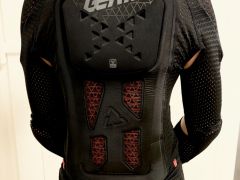 Leatt Hrudny chranic (juniorsky)