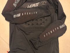 Leatt Hrudny chranic (juniorsky)