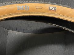 Maxxis dth predný aj zadný skinwall