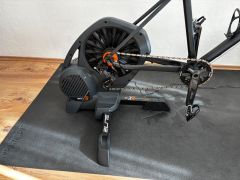 Elite Direto XR cyklotrenažér so Zwift Cog&amp;Click