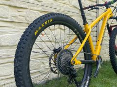 Nukeproof Scout 275