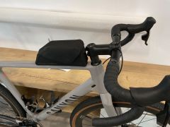 Canyon Grizl CF SL, el. Sram Rival Axs, karbonové DT Swiss GRC 1400 + druhá kola