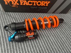 Fox DHX Factory 230x65 (Moznost dkupit  400lbs SLS pruzinu)