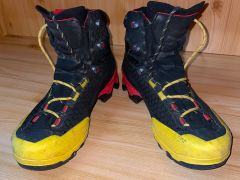 La Sportiva Aequilibrium ST GTX 42
