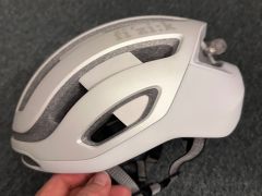 Fizik Kudo prilba, biela, L (59-61 cm)