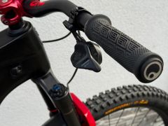 Trek Rail+ 9.8 GX AXS T-Type Gen 5 Deep Smoke + úpravy