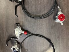 Formula T1 Racing špičkové titanové brzdy