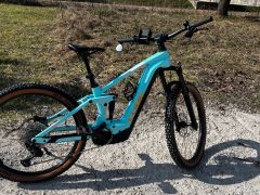 Cube stereo hybrid 140 hpc race 750