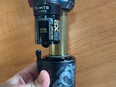Novy Fox racing shox 2025 float x2 205x65
