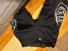 Predam dlhe TLD nohavice