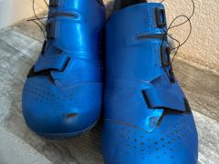 Darujem cestné tretry Shimano veľ.46