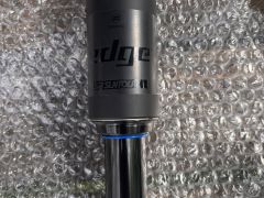 Tlmič SR Suntour Edge R, 185x55mm, Trunnion