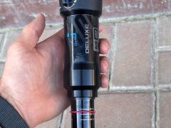 RockShox Deluxe Select+ 205x60