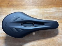 Sedlo Fizik Argo Vento X1 carbon