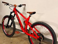 Custom Enduro Trek Remedy | TOP