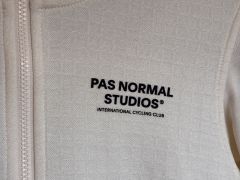 Pas Normal Studios Escapism Wool S