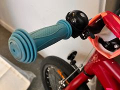 Predám bicykel Cube 16, pink/berry