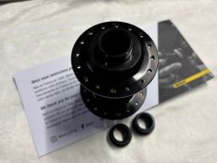 Nový predný náboj Mavic Deemax