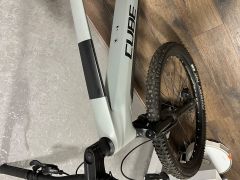 Cube Stereo Hybrid 140 HPC 750w 2023 XL