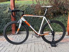Závodní karbonová silnička KTM Strada LC Racing