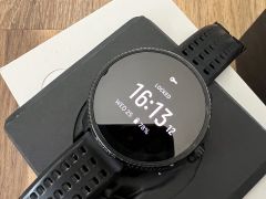 Suunto Race hodinky, All Black