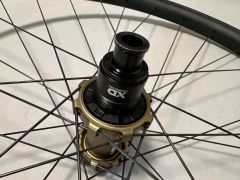 Sada kol 29" Newmen Beskar 30 Base/Strong, Sram XD, 6 děr, TR, E-Mtb