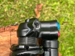 Fox dhx2 elite performance 225x75