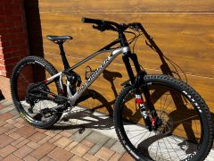 Mondraker Superfoxy R