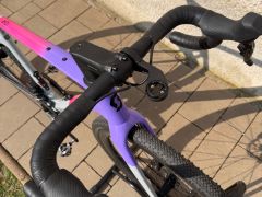 Scott Addict Gravel 20 (2025)  100% stav (800 km)