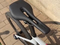 Scott Addict Gravel 20 (2025)  100% stav (800 km)