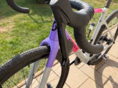 Scott Addict Gravel 20 (2025)  100% stav (800 km)