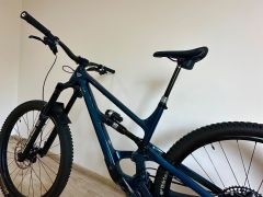 YT Capra Uncaged12 Flight Attendant