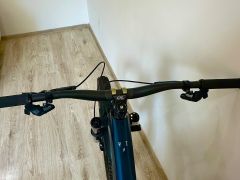 YT Capra Uncaged12 Flight Attendant