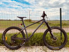 Commencal Meta HT AM Essential 2019