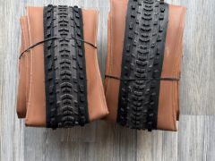 Dva plaště. Bontager sainte-anne Pro XR, 29x2,40