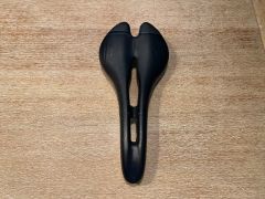 Selle San Marco sedlo Aspide Open-Fit Racing Narrow