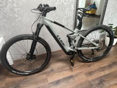 Cube Stereo Hybrid 140 HPC 750w 2023 M