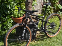 Specialized Epic Evo Expert 2023