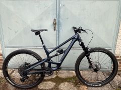 YT Capra Uncaged12 Flight Attendant