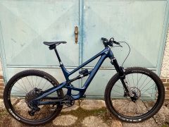 YT Capra Uncaged12 Flight Attendant