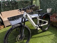 Elktrobicykel KTM Macina Lycan 271