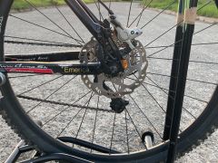 Dema Auron - Horský bicykel