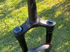 Rockshox lyric select+ 160mm 27.5"