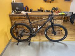 Vynikající horské kolo Giant XTC SLR 1