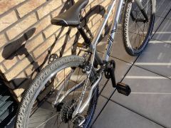 Superior F.l.y. 24 gloss silver