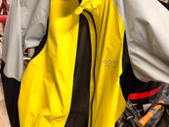 Bunda Gore bike wear