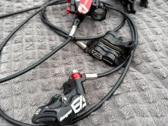 Hope tech4 e4 black/red