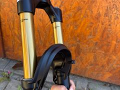 Fox 36 Factory Grip2