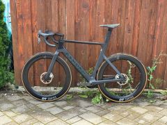 Canyon Aeroad CFR RED AXS