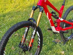 YT Jeffsy PRO Uncaged